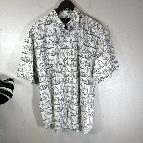 Vintage Other - vintage men sailboat print buttondown shirt white gray nautical 100%cotton large